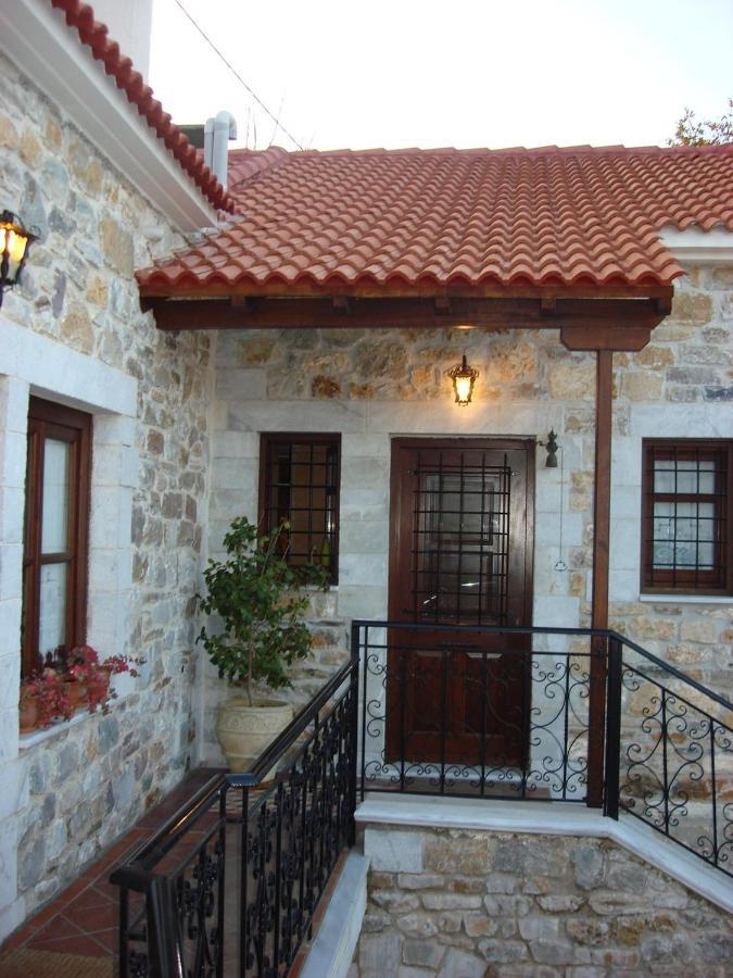 Ξενωνασ Σελινουντα Hotel Kosmas Ngoại thất bức ảnh