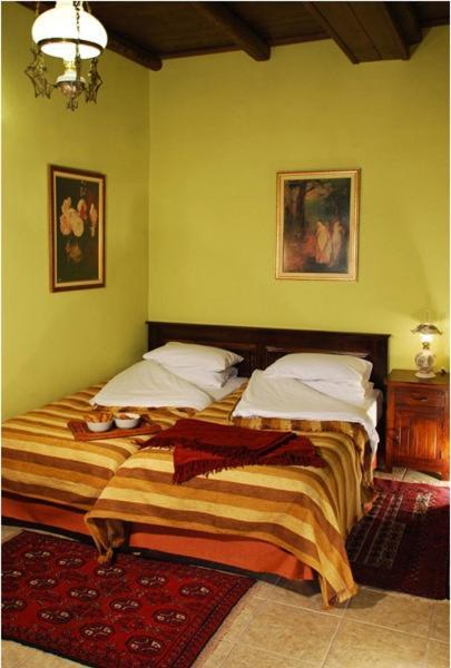 Ξενωνασ Σελινουντα Hotel Kosmas Ngoại thất bức ảnh